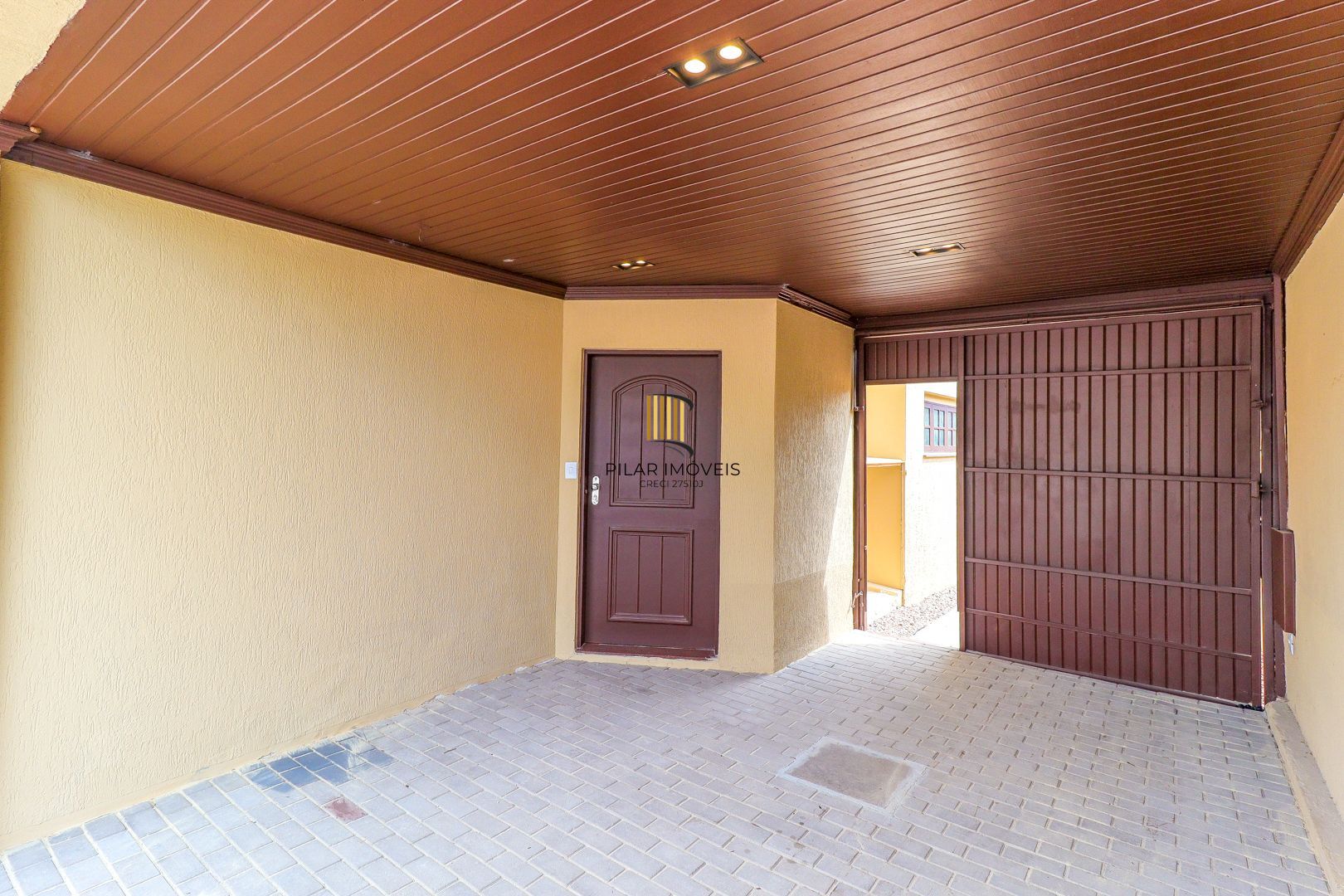 Excelente residência com 4 dormitórios