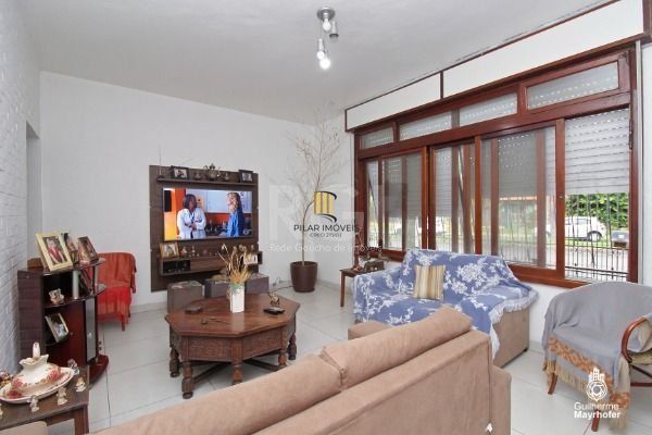 Casa para Venda - 150m², 3 dormitórios, 1 vaga - Ipanema