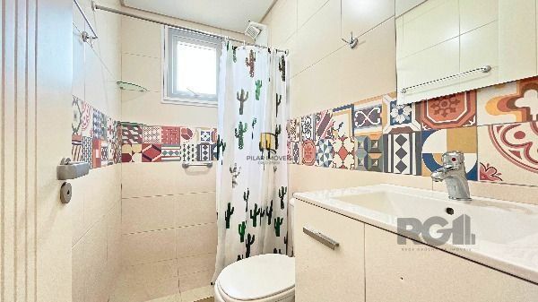 Casa para Venda - 166.54m², 3 dormitórios, sendo 3 suites, 2 vagas - Hípica