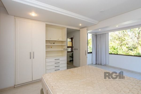 Casa Condominio em Porto Alegre, no bairro Jardim Isabel, com 3 dormitório(s), à venda.