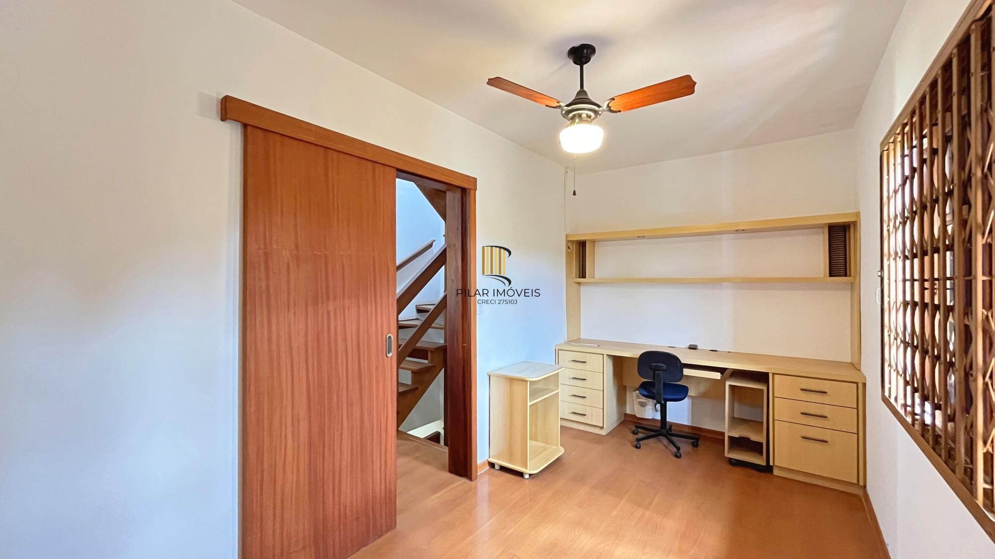 Casa Condominio para Venda - 96m², 3 dormitórios, sendo 1 suites, 2 vagas - Hípica