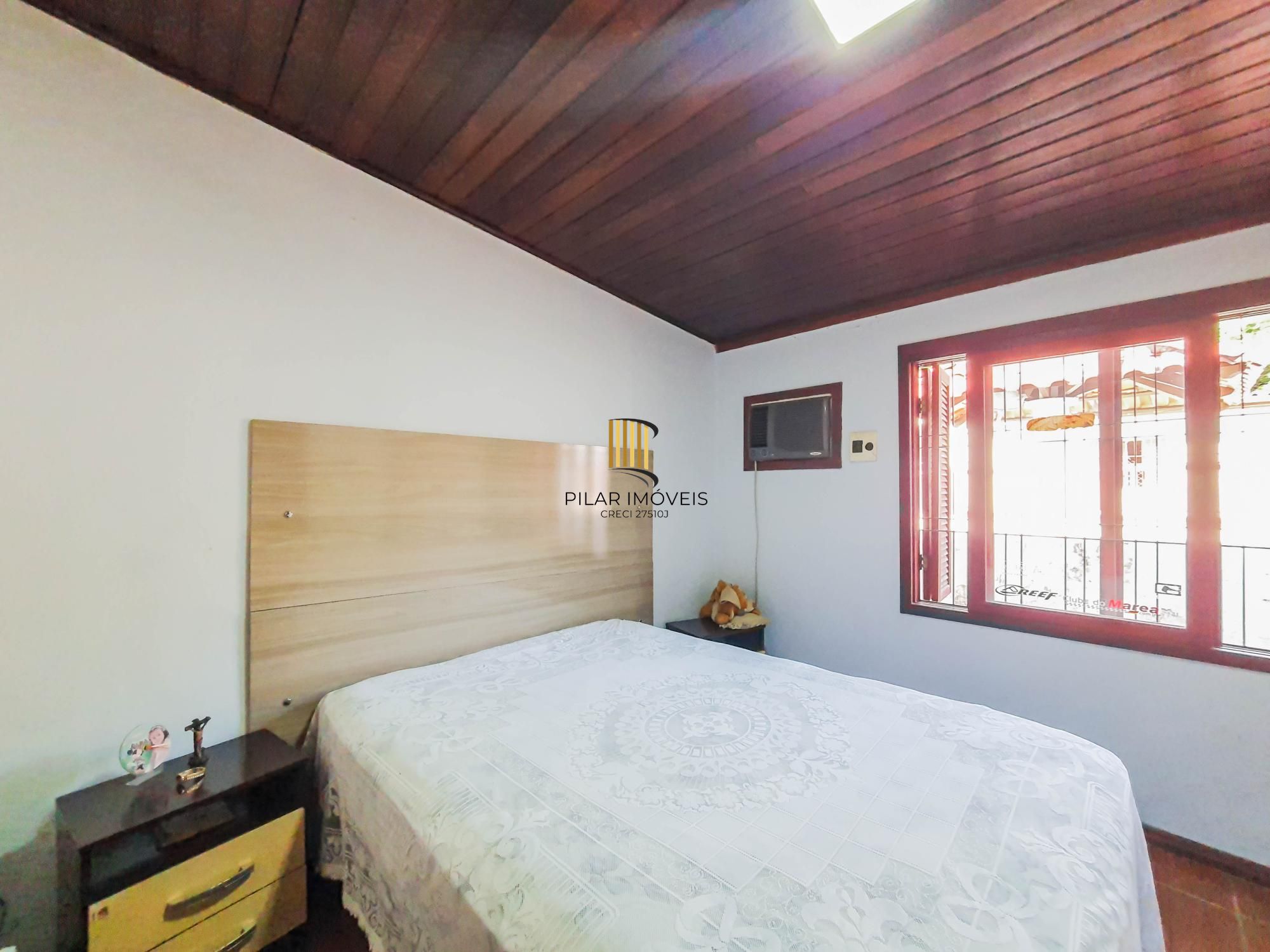 Casa 3 dormitórios no bairro Ipanema
