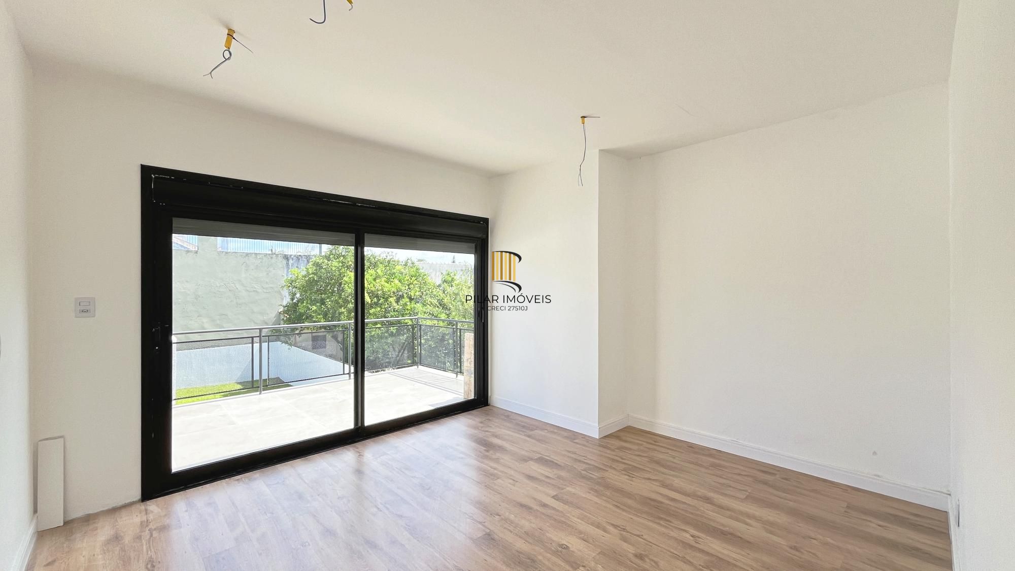 Casa 3 dormitórios no bairro Ipanema