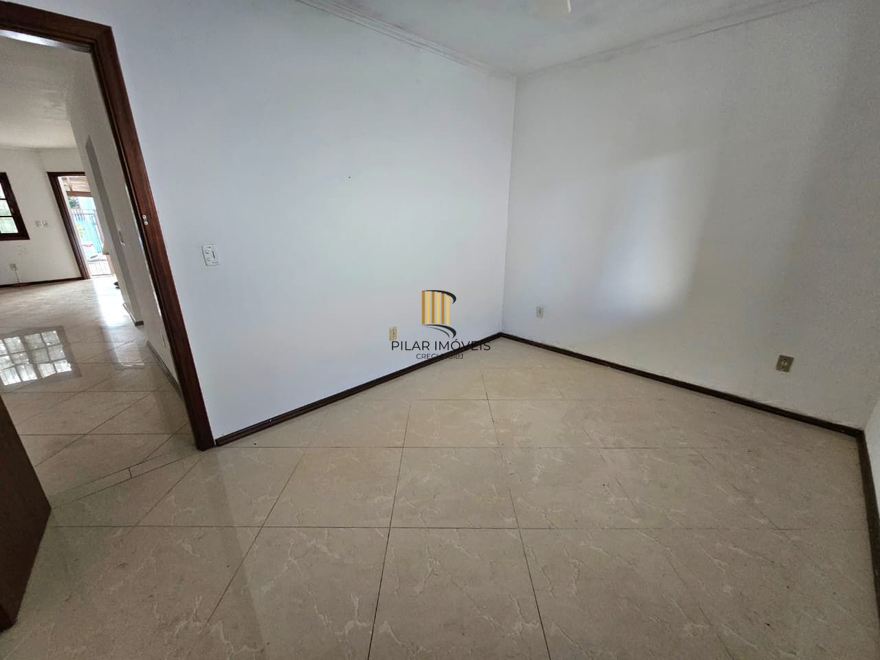 Casa 03 dormitórios no Bairro Hipica - Residencial Nova Ipanema