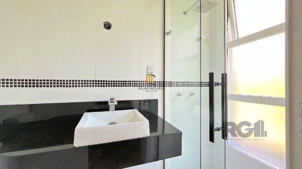 Casa Condominio em Porto Alegre, no bairro Hípica, com 3 dormitório(s), e 3 banheiros, à venda.