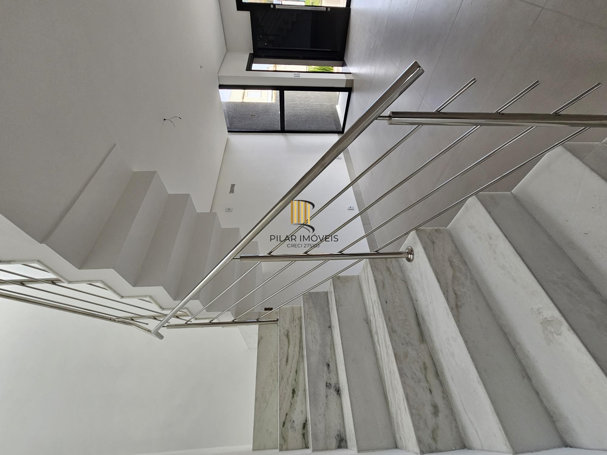Casa Condominio em Porto Alegre, no bairro Campo Novo, com 3 dormitório(s), e 3 banheiros, à venda.