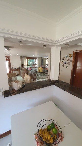 Casa Condominio para Venda - 221m², 3 dormitórios, sendo 1 suites, 3 vagas - Hípica