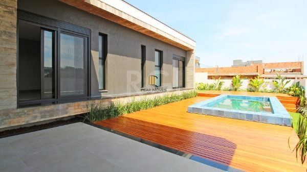 Casa Condominio para Venda - 300.29m², 4 dormitórios, sendo 4 suites, 2 vagas - Alphaville