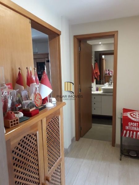 Apartamento para Venda - 104.22m², 3 dormitórios, sendo 1 suites, 1 vaga - Floresta