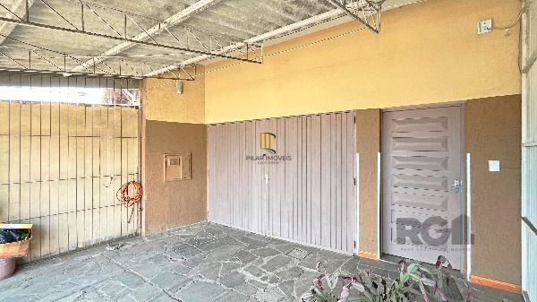 Predio em Porto Alegre, no bairro Hípica, e 0 banheiros, à venda.