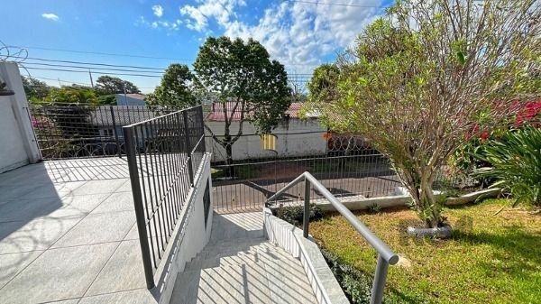 Casa Condominio em Porto Alegre, no bairro Santa Tereza, com 3 dormitório(s), e 3 banheiros, à venda.
