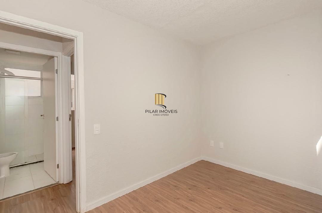 Ótimo apto térreo com 2 dormitórios com vaga de estacionamento