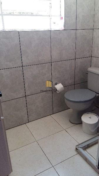 Casa para Venda - 128m², 2 dormitórios, 6 vagas - Medianeira