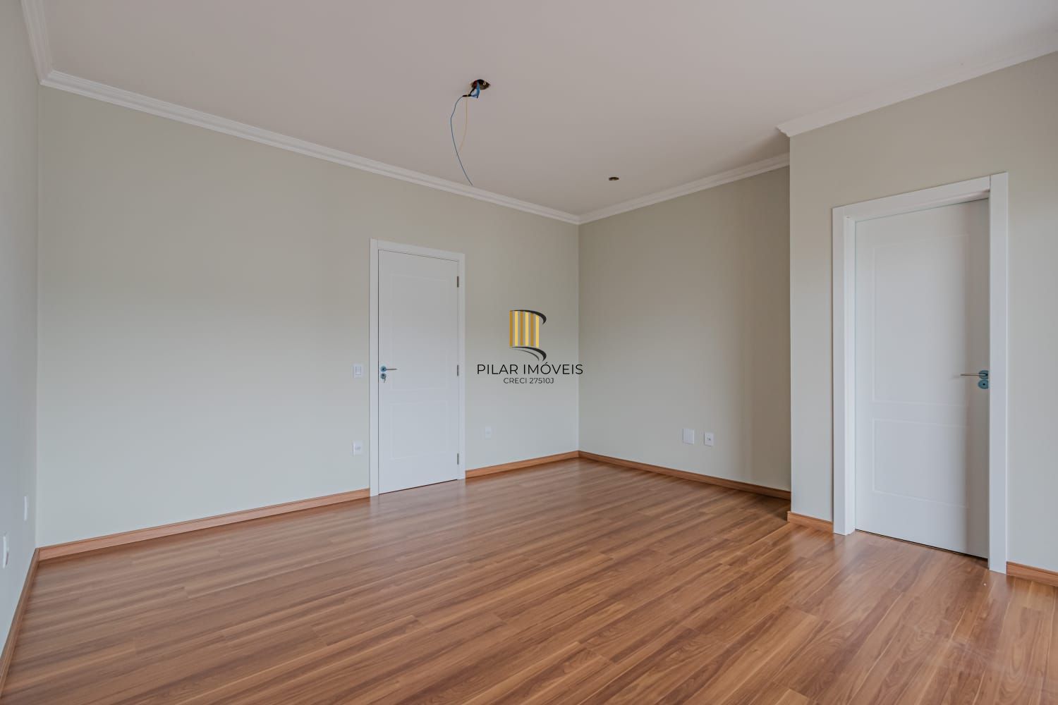 Sobrado  Condominio Amalffi com 03 suites - 180m² zona Sul de Porto Alegre