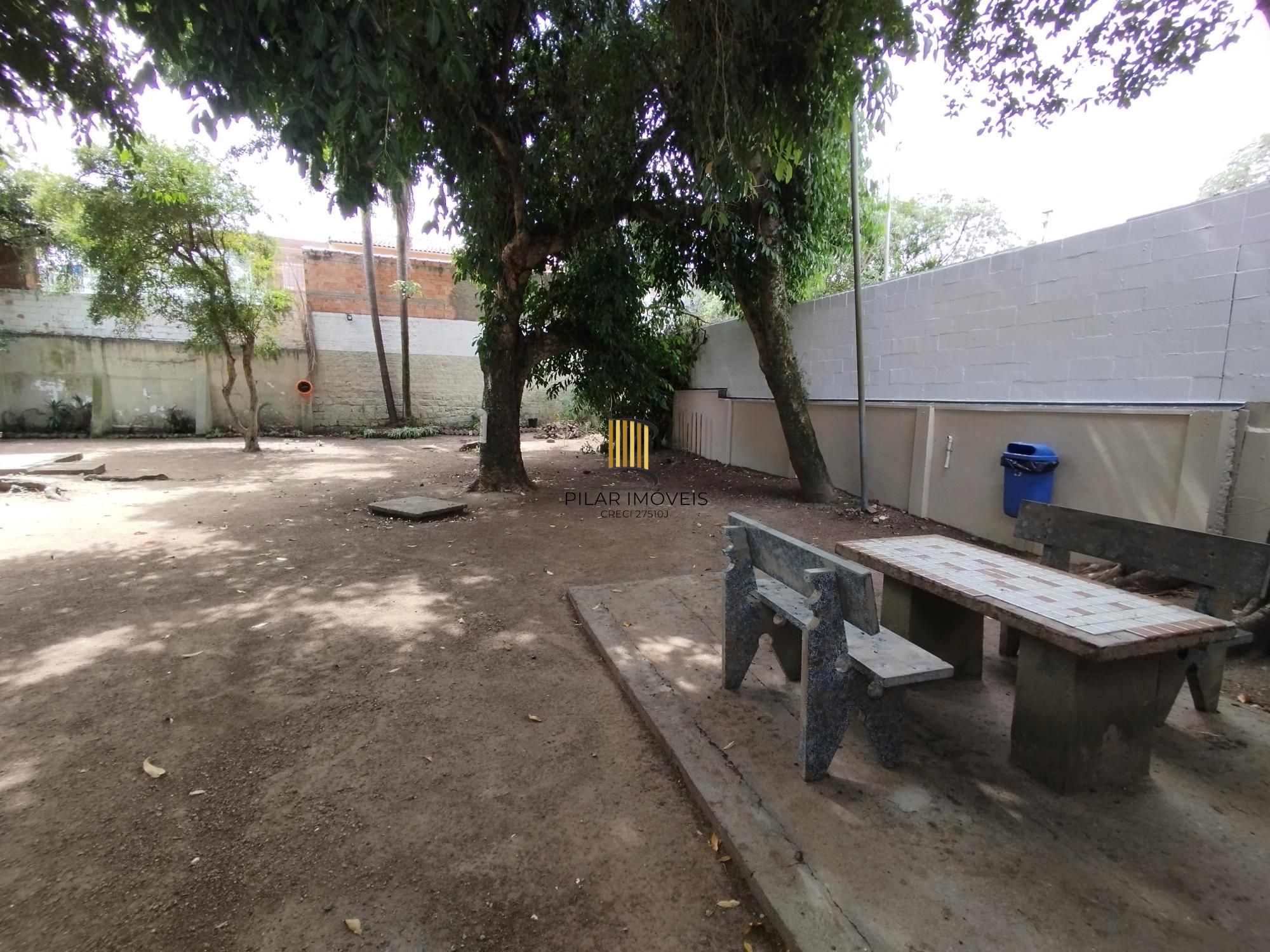Apartamento 2 dormitórios no bairro Cristal