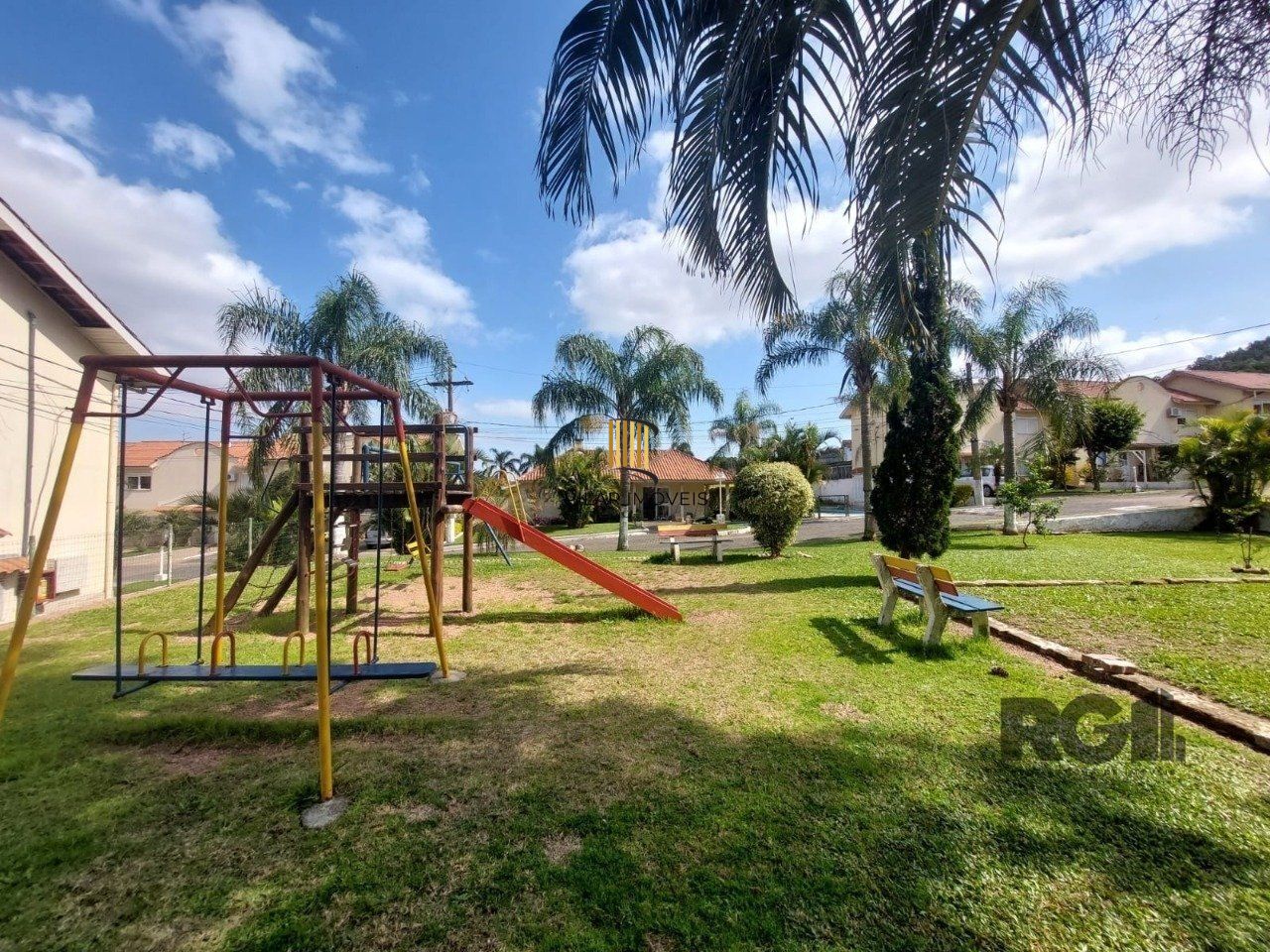 Casa de Condomínio 2 dormitórios no bairro Hípica