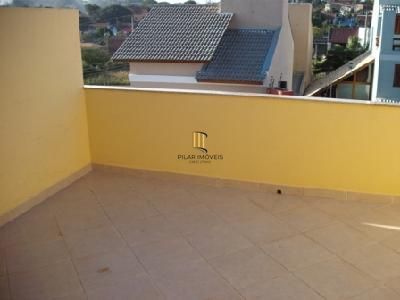 Residência com 4 dormitórios sendo 1 suites no Bairro Guarujá.