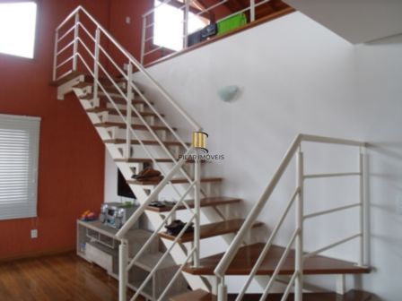 Casa para Venda - 300m², 3 dormitórios, sendo 1 suites, 4 vagas - Vila Nova