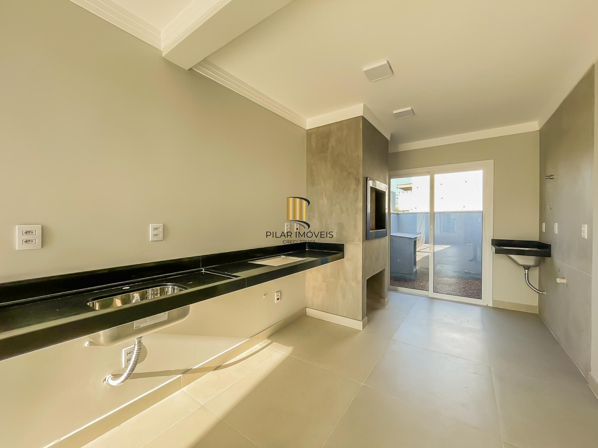 Residência com 3 dormitórios em excelente localização no bairro Hípica