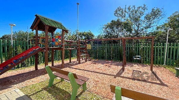 Casa de Condomínio 3 dormitórios no bairro Hípica