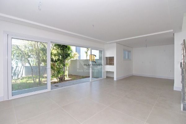 Casa Condominio para Venda - 364m², 3 dormitórios, sendo 3 suites, 2 vagas - Pedra Redonda