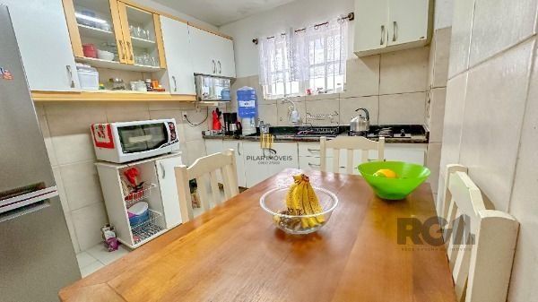 Casa para Venda - 137m², 3 dormitórios, sendo 1 suites, 3 vagas - Imperial Parque