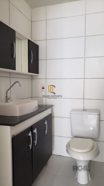Apartamento em Porto Alegre, no bairro Chapéu do Sol, com 2 dormitório(s), e 2 banheiros, à venda.