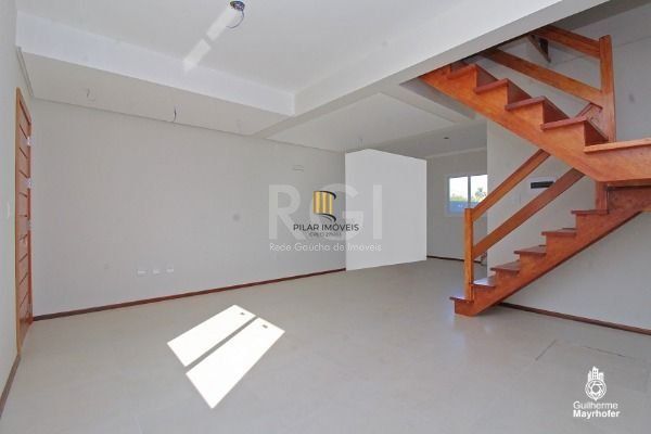Casa para Venda - 87m², 3 dormitórios, sendo 1 suites, 1 vaga - Hípica