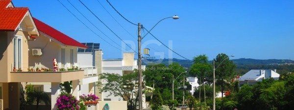 Casa Condominio para Venda - 221m², 3 dormitórios, sendo 1 suites, 3 vagas - Hípica