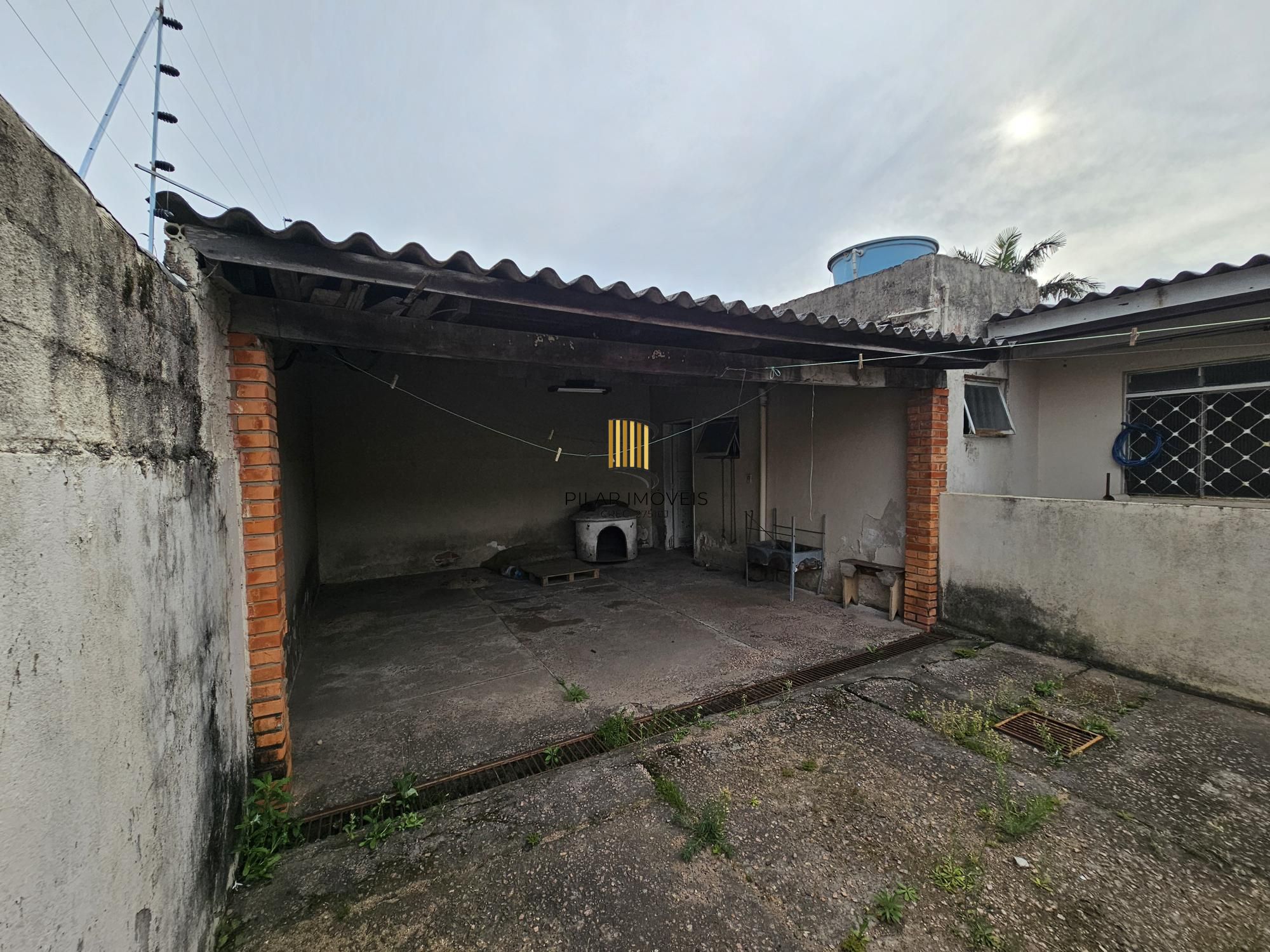 Casa 3 dormitórios em alvenaria em terreno 10x30 próximo ao Zaffari Hípica !