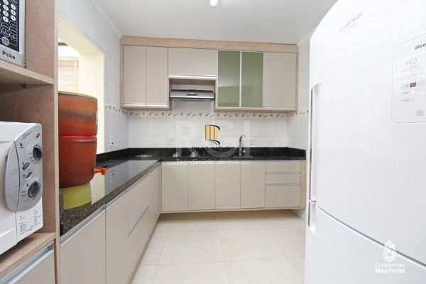 Casa para Venda - 178.85m², 4 dormitórios, sendo 2 suites, 2 vagas - Altos do Ipê