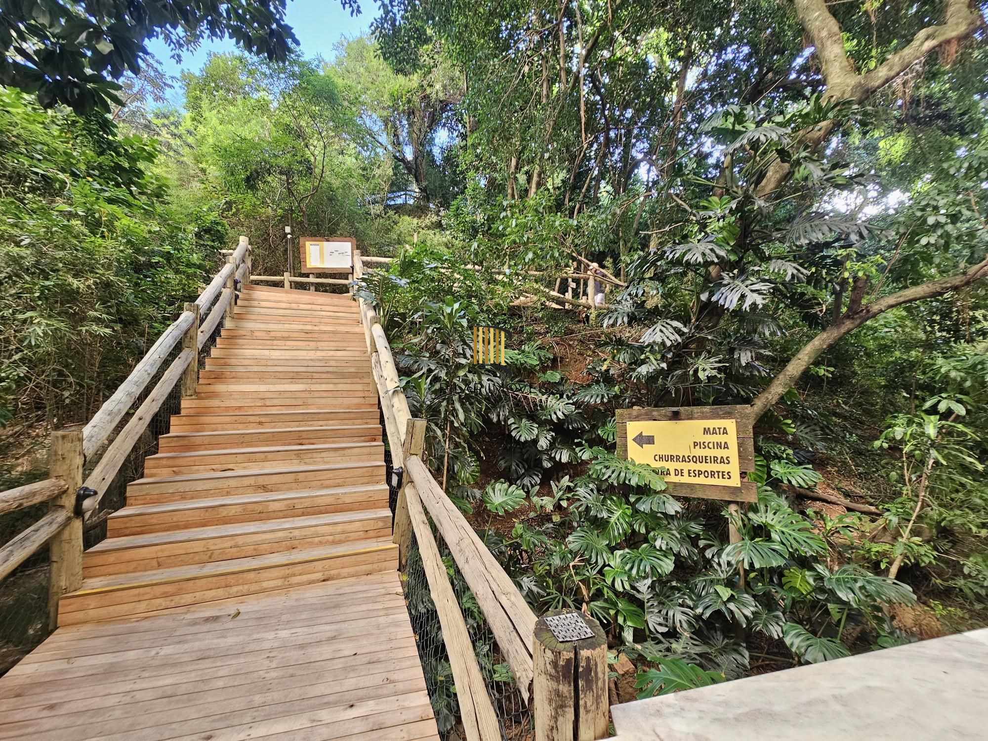 Apartamento semi mobiliado impecável com vista no Condominio Terra Nature !