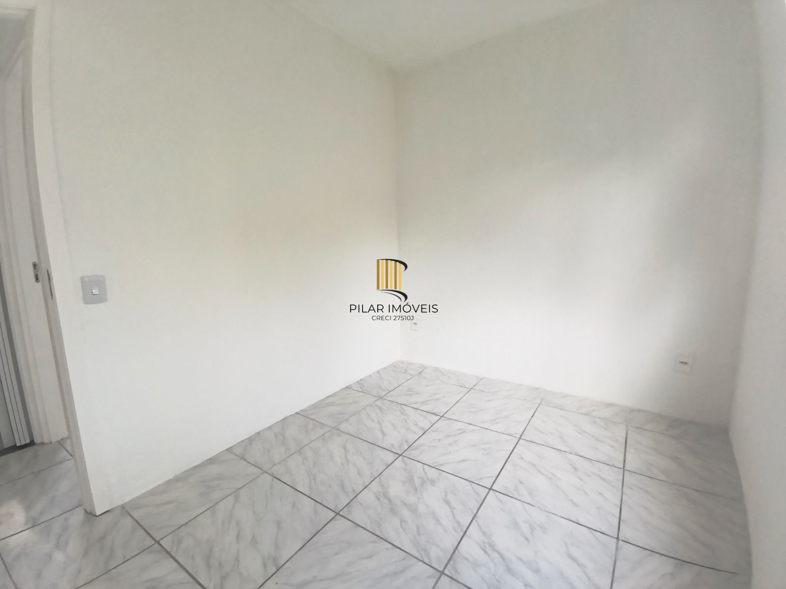 Apartamento 2 dormitórios no bairro Cavalhada