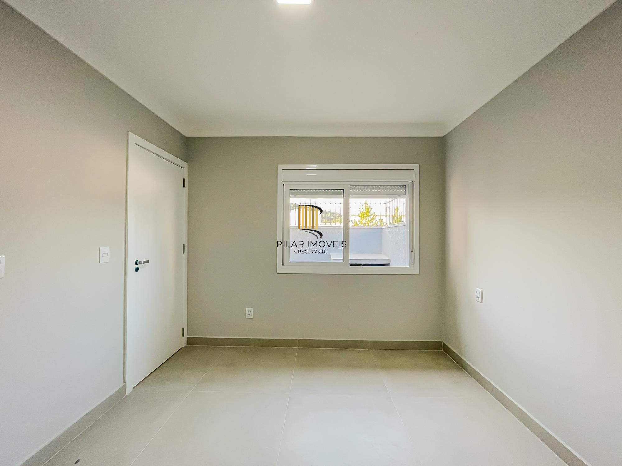 Residência com 3 dormitórios em excelente localização no bairro Hípica