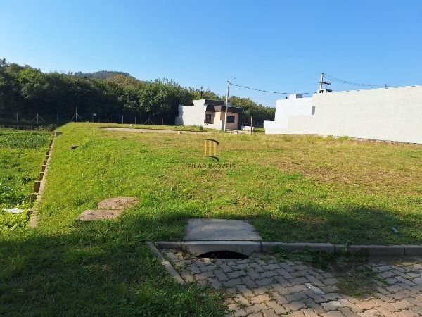 Terreno em Porto Alegre, no bairro Campo Novo, à venda.