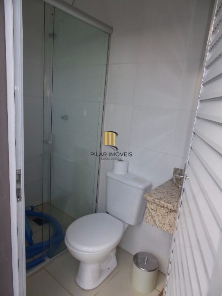 Casa para Venda - 270m², 3 dormitórios, sendo 1 suites, 2 vagas - Guarujá