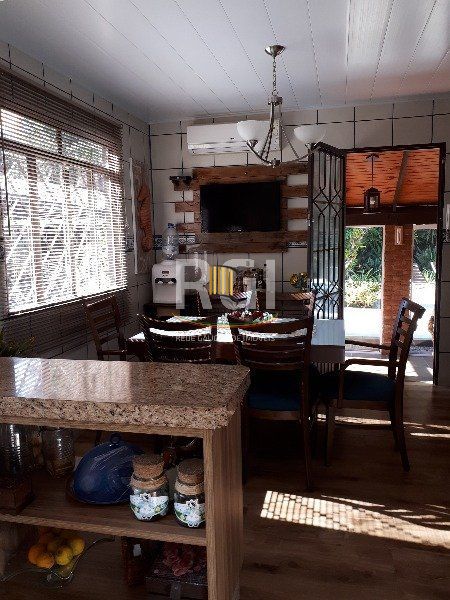 Sítio para Venda - 364m², 3 dormitórios, sendo 1 suites, 2 vagas - São Caetano