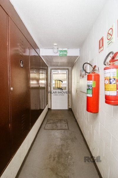 Apartamento em Porto Alegre, no bairro Vila Nova, com 2 dormitório(s), e 2 banheiros, à venda.