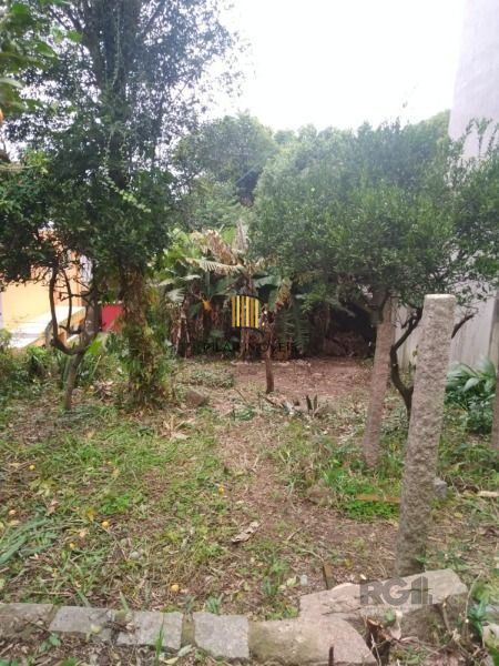 Terreno em Porto Alegre, no bairro Ipanema, à venda.