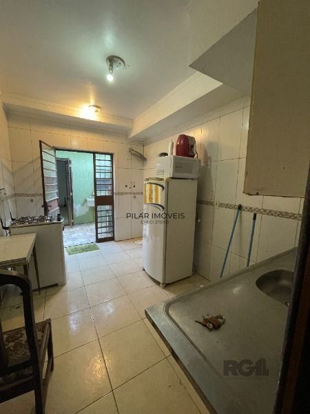 Casa 6 dormitórios no bairro Cristal
