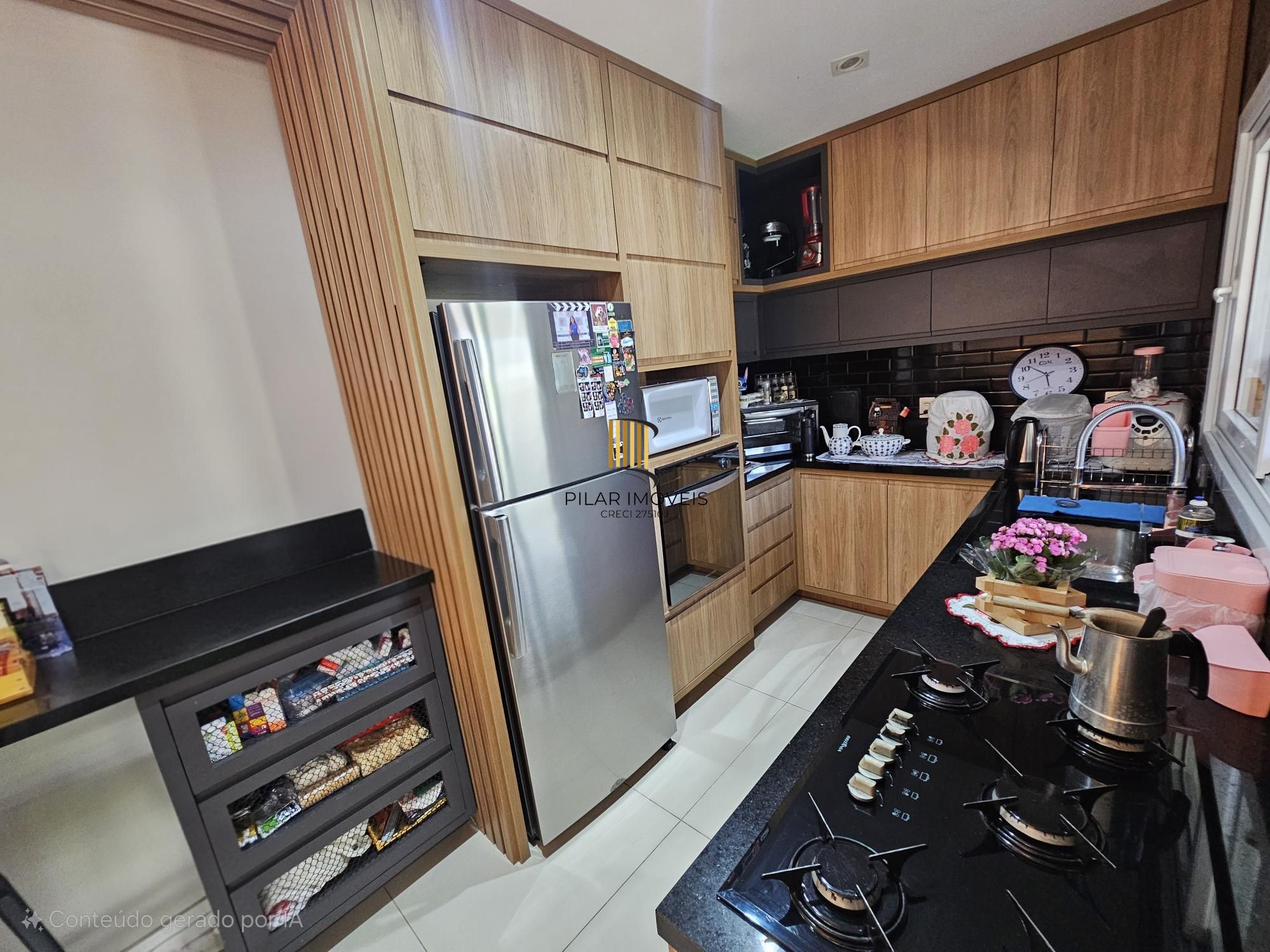 Casa de Condomínio 3 dormitórios no bairro Hípica