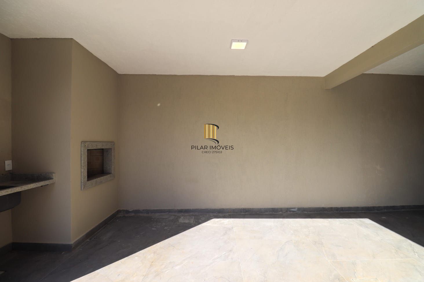 Casa 4 dormitórios no bairro Vila Nova