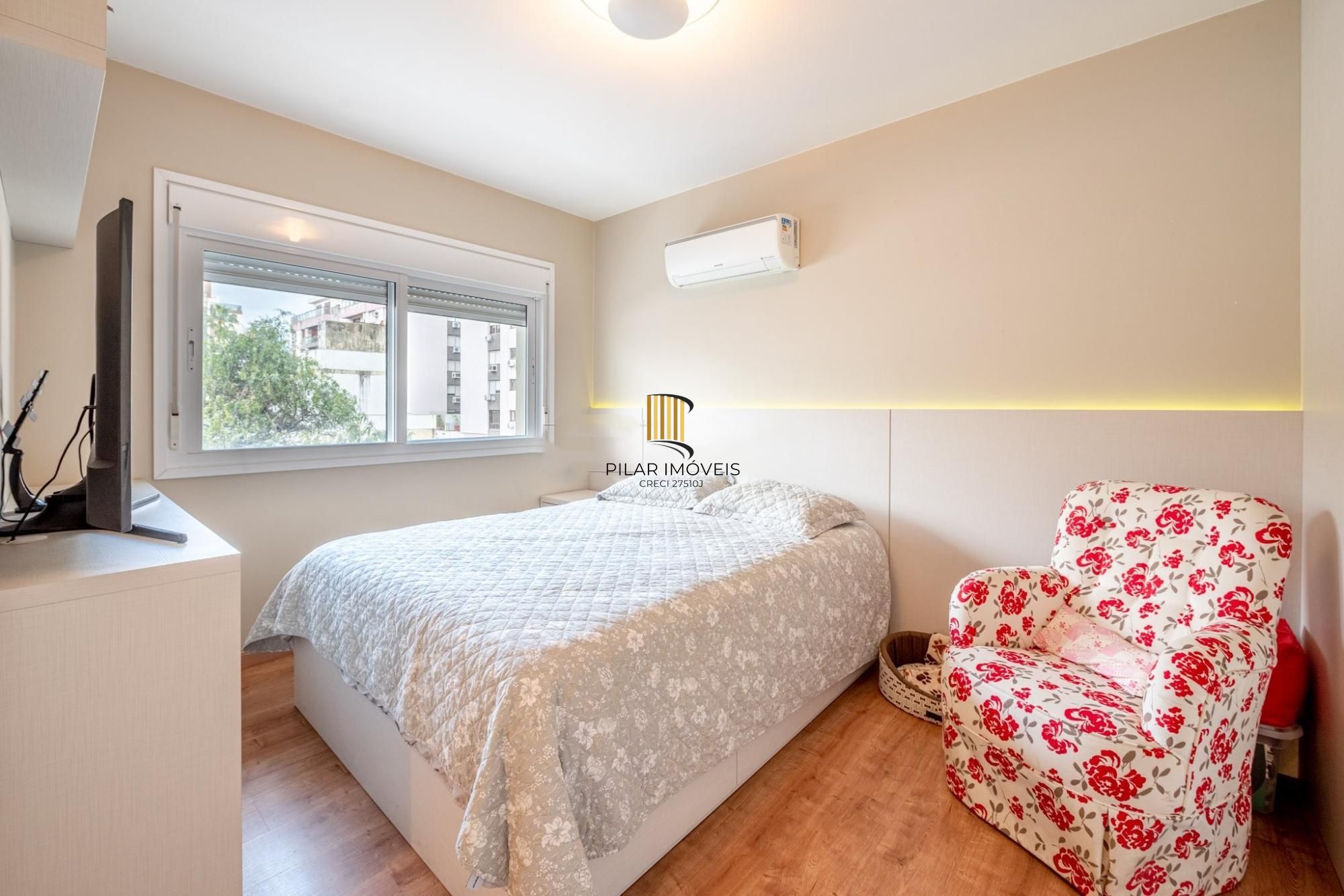 Apartamento Garden com 3 dormitórios e 3 vagas, no coração do Menino Deus!