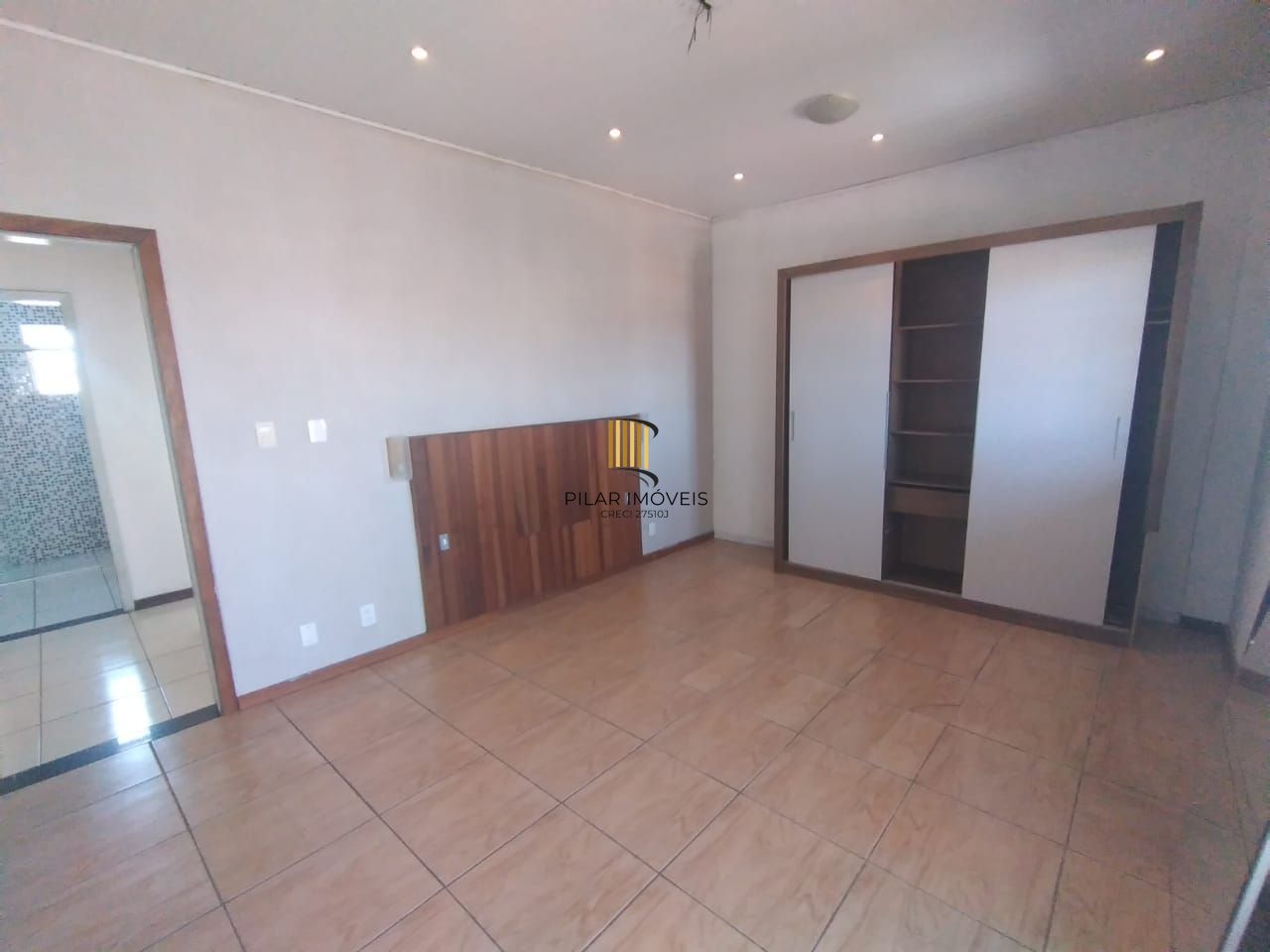 Hípica- Sobrado 2 dormitórios -Venda