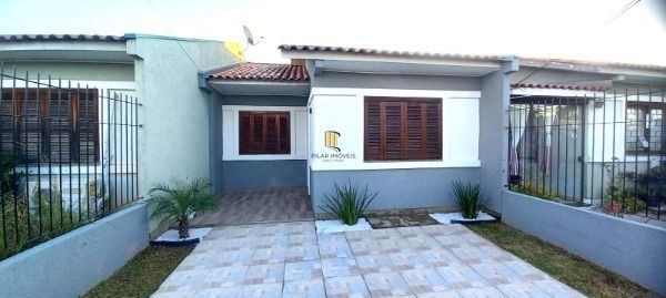 Casa 3 dormitórios no bairro Hípica