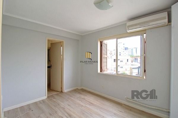 Apartamento em Porto Alegre, no bairro Cidade Baixa, com 1 dormitório(s), e 1 banheiros, à venda.