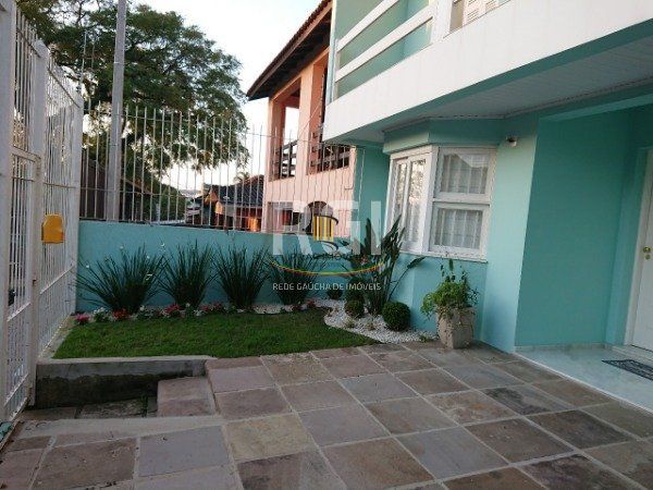 Casa em Porto Alegre, no bairro Espirito Santo, com 4 dormitório(s), e 4 banheiros, à venda. - Pilar Imóveis