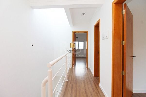 Casa para Venda - 120m², 3 dormitórios, sendo 1 suites, 2 vagas - Hípica