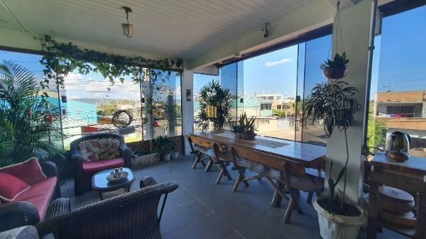Predio para Venda - 353m², 4 dormitórios, sendo 3 suites, 2 vagas - Hípica