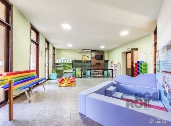 Terreno em Condominio em Porto Alegre, no bairro Vila Nova, à venda.